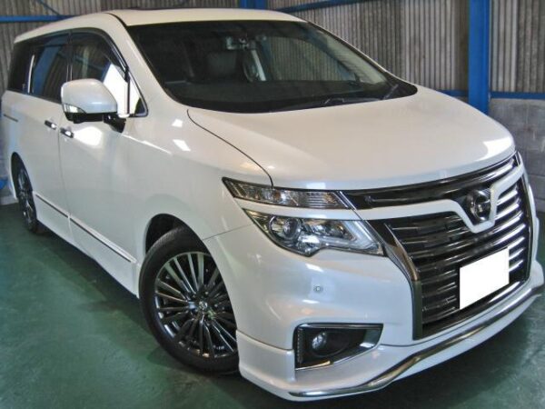 Ref:AUX-5540596 NISSAN ELGRAND 2015
