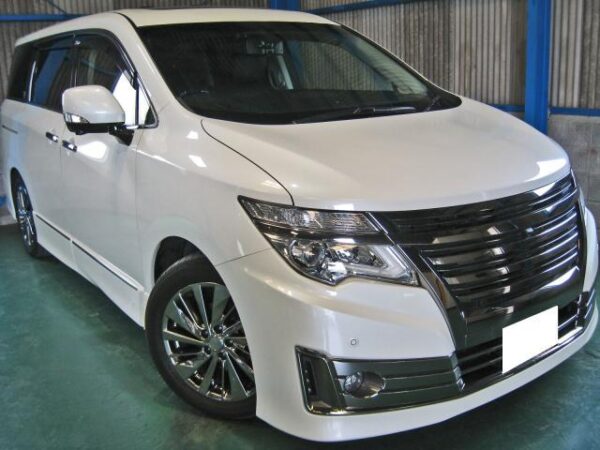 Ref:AUX-5540660 NISSAN ELGRAND 2016