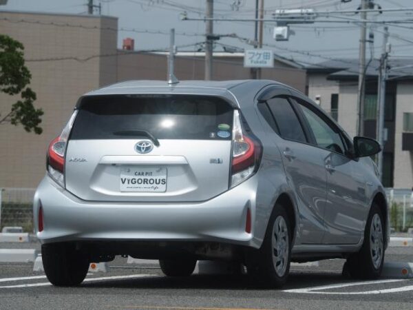 Ref:AUX-6070773 TOYOTA AQUA 2017 - Image 4