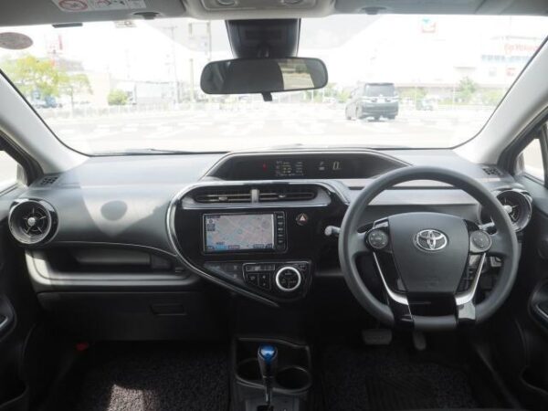 Ref:AUX-6070773 TOYOTA AQUA 2017 - Image 8