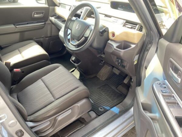 Ref:AUX-6633501 HONDA FREED 2017 - Image 6