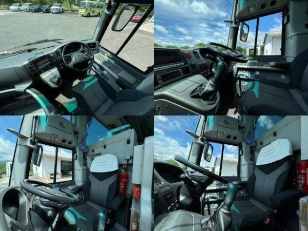 Ref:AUX-7362402 HINO SELEGA 2007 - Image 17