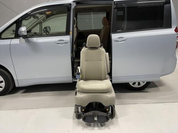 Ref:AUX-7832252 TOYOTA NOAH 2013 - Image 6