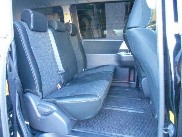 Ref:AUX-7915812 TOYOTA VOXY 2011 - Image 8