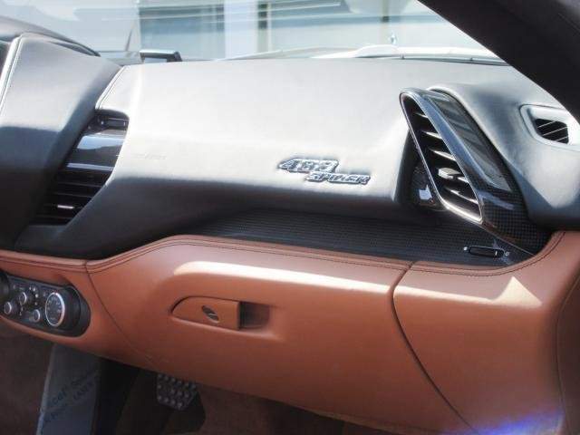 Ref:AUX-7916299 FERRARI 488 SPIDER 2017 - Image 14