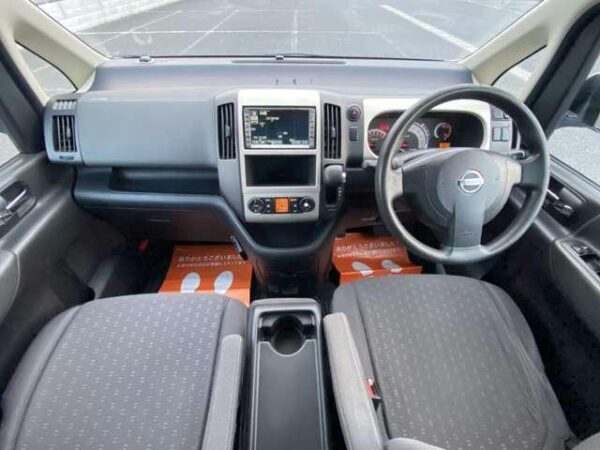 Ref:AUX-8040290 NISSAN SERENA 2006 - Image 24