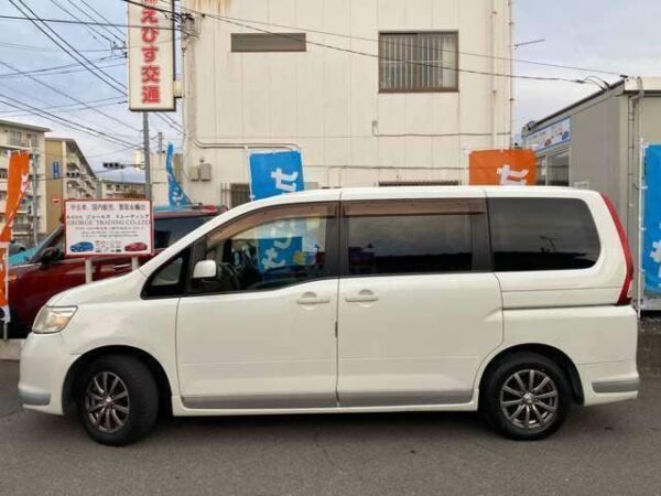 Ref:AUX-8040290 NISSAN SERENA 2006 - Image 12