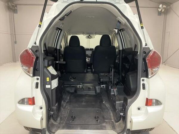 Ref:AUX-8981445 TOYOTA RACTIS 2015 - Image 54