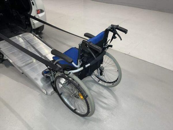 Ref:AUX-8981445 TOYOTA RACTIS 2015 - Image 18