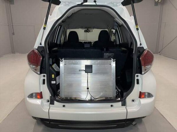 Ref:AUX-8981445 TOYOTA RACTIS 2015 - Image 19