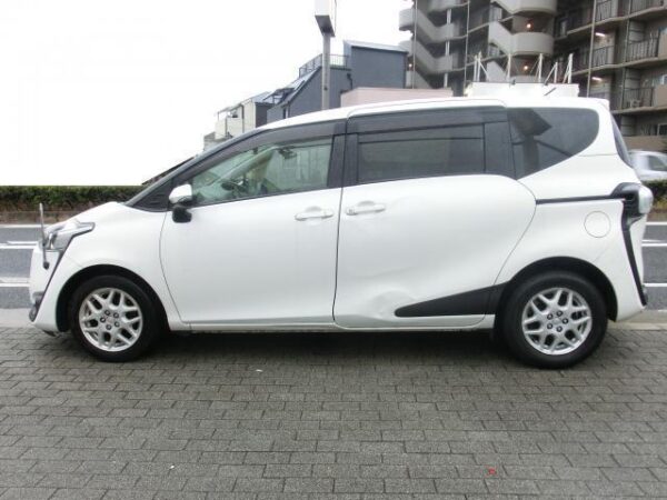 Ref:AUX-9378901 TOYOTA SIENTA 2016 - Image 11