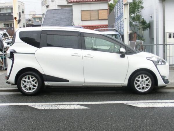 Ref:AUX-9378901 TOYOTA SIENTA 2016 - Image 4