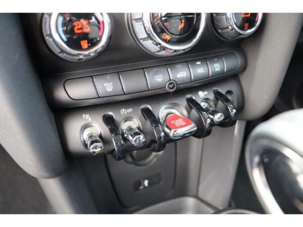 Ref:AUX-9457807 MINI MINI 2018 - Image 18
