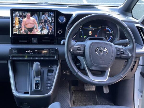 Ref:AUX-9974909 TOYOTA VOXY 2022 - Image 3